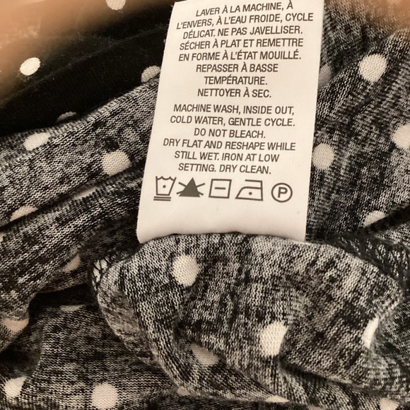 Ladies sleeveless top.Reitmans brand,size 1X. - Picture 6 of 6